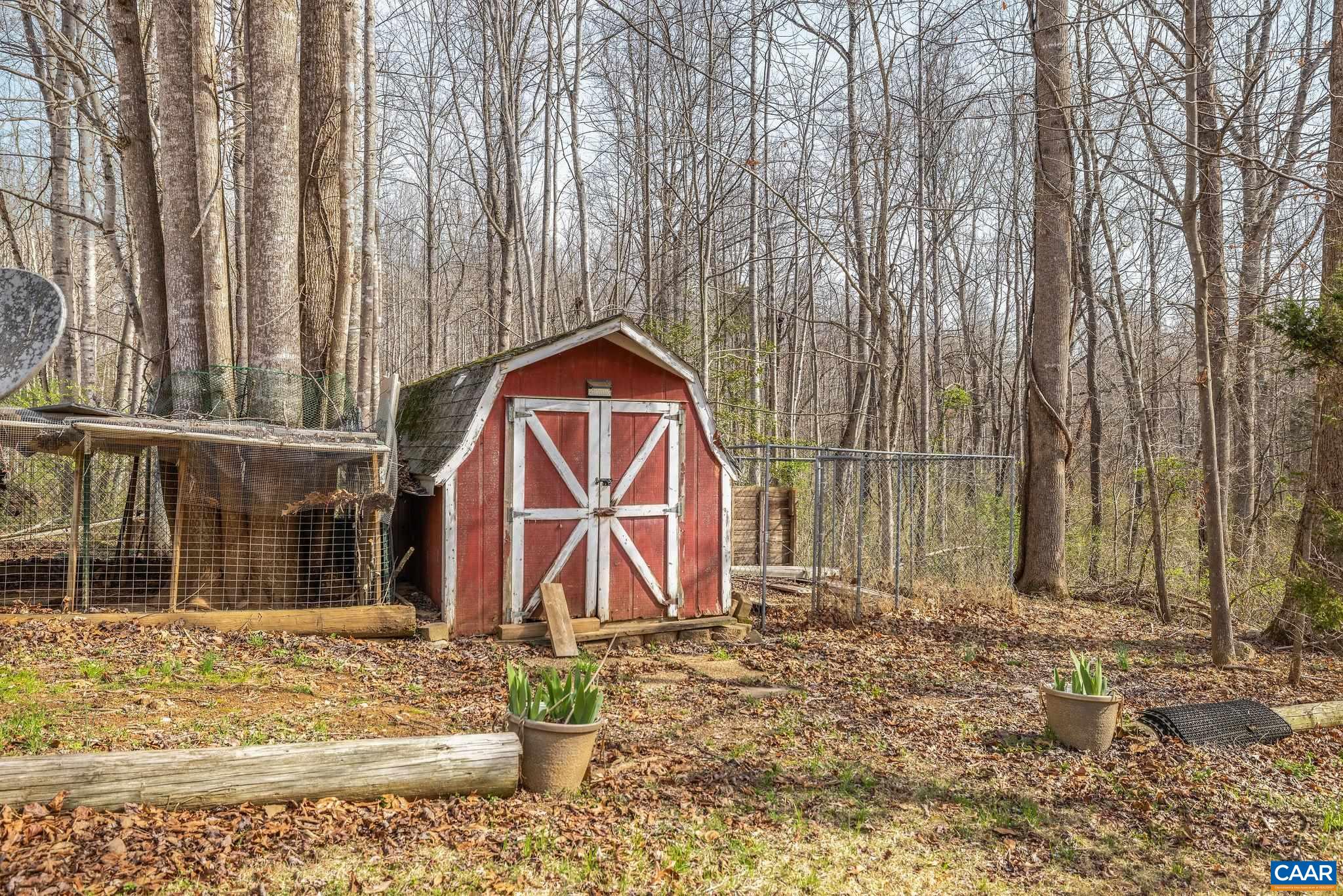 462 Fox Hunters Lane Madison, VA 22727 - Photo 55 of 65 a view of outdoor space with wooden floor and a tub