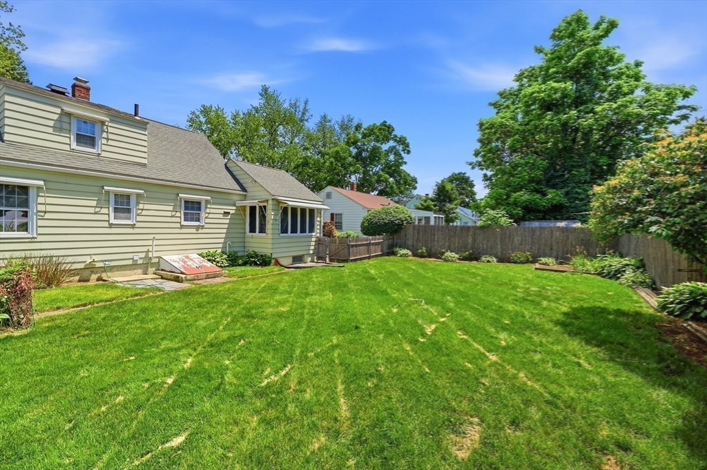 92 Massreco Street Springfield, MA 01109 - Photo 28 of 29