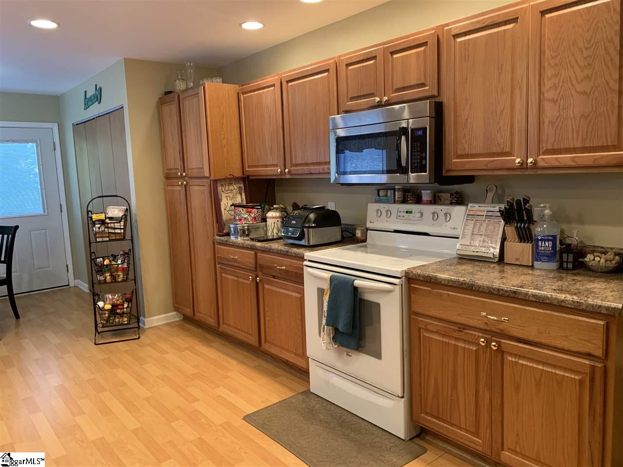 111 Cherokee Road Easley, SC 29642 - Photo 6 of 27 Gallery Image 6