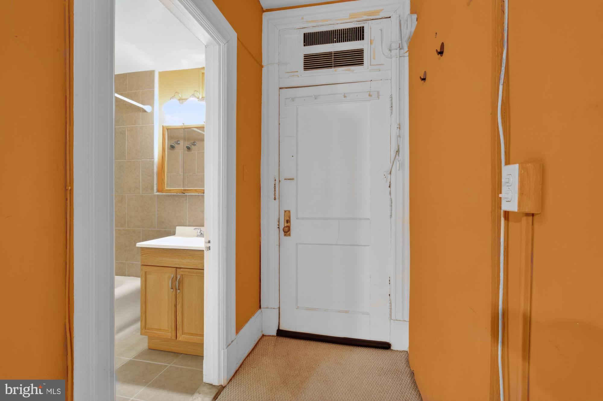1324 Locust Street, Unit 421 Philadelphia, PA 19107 - Photo 9 of 22