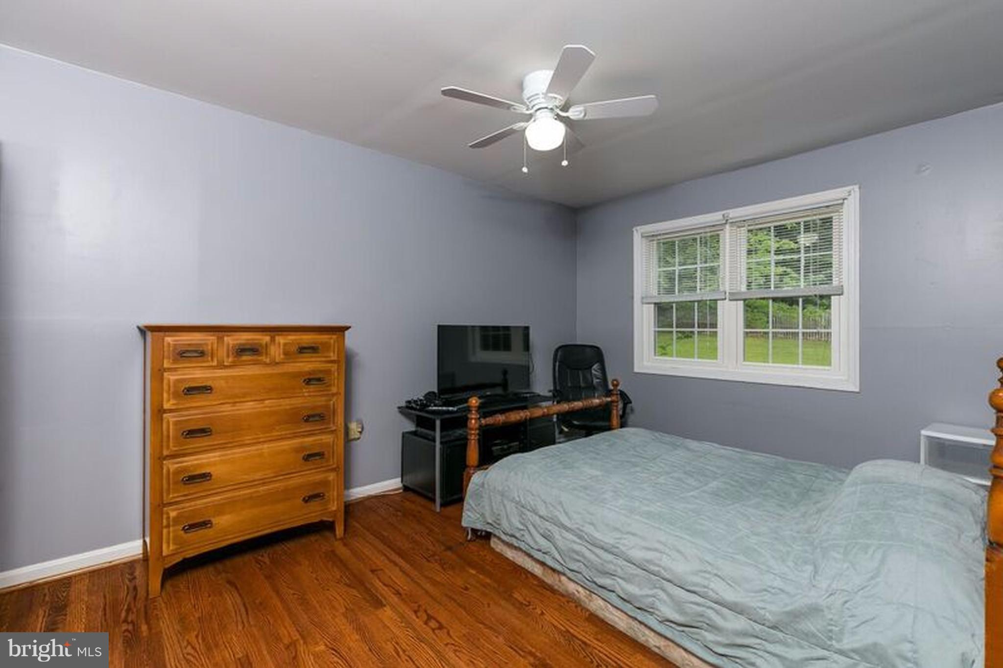 9526 Stevebrook Road Fairfax, VA 22032 - Photo 17 of 28 Bedroom