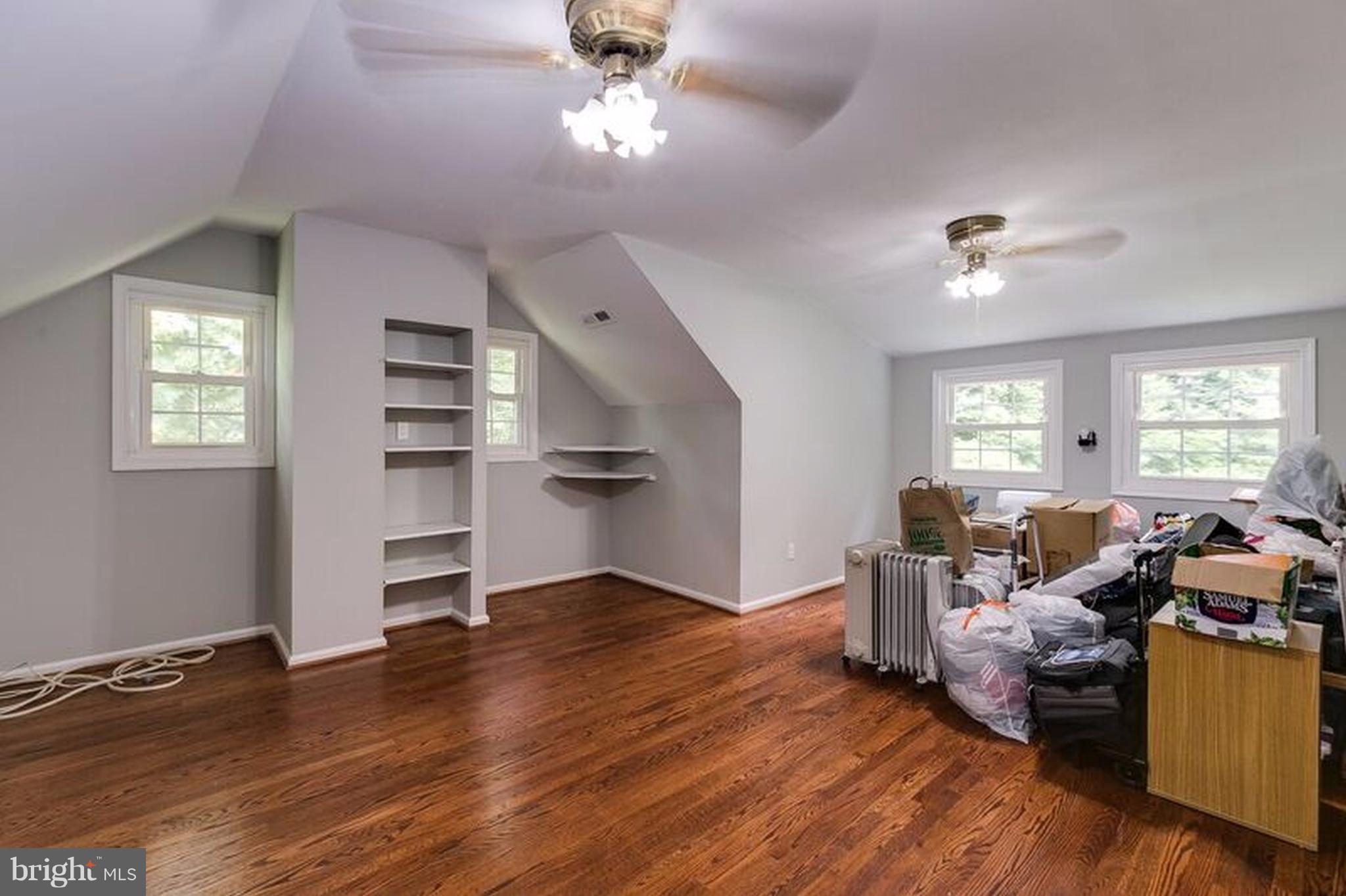 9526 Stevebrook Road Fairfax, VA 22032 - Photo 20 of 28 Bedroom