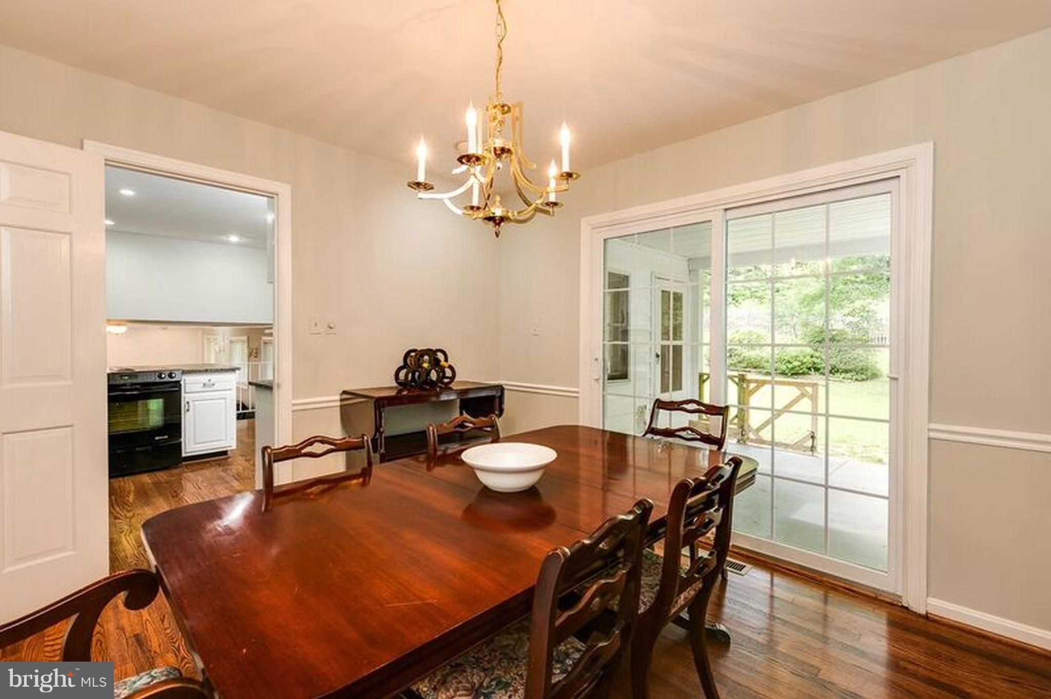 9526 Stevebrook Road Fairfax, VA 22032 - Photo 8 of 28 Dining Room