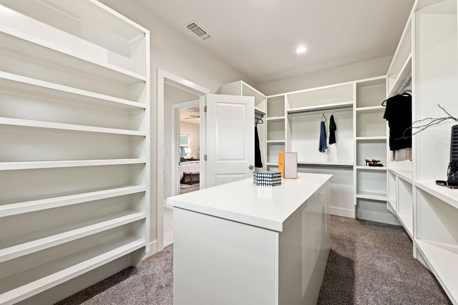 5027 Engle Road Carmichael, CA 95608 - Photo 58 of 71 Gallery Image 58