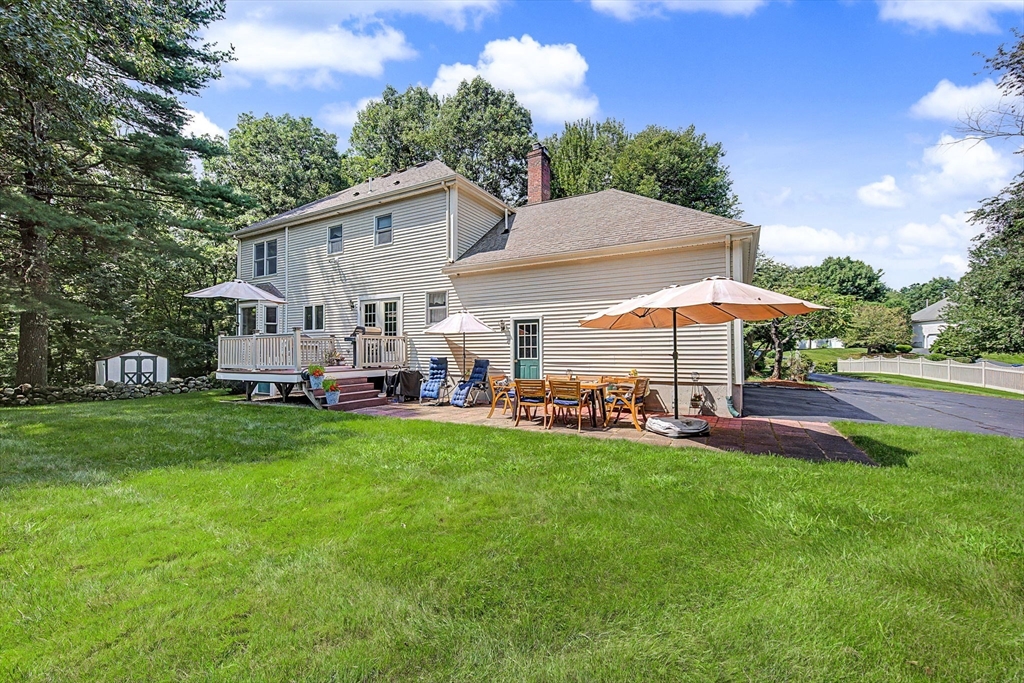 8 Vincent Road Mendon, MA 01756 - Photo 5 of 39 Gallery Image 5