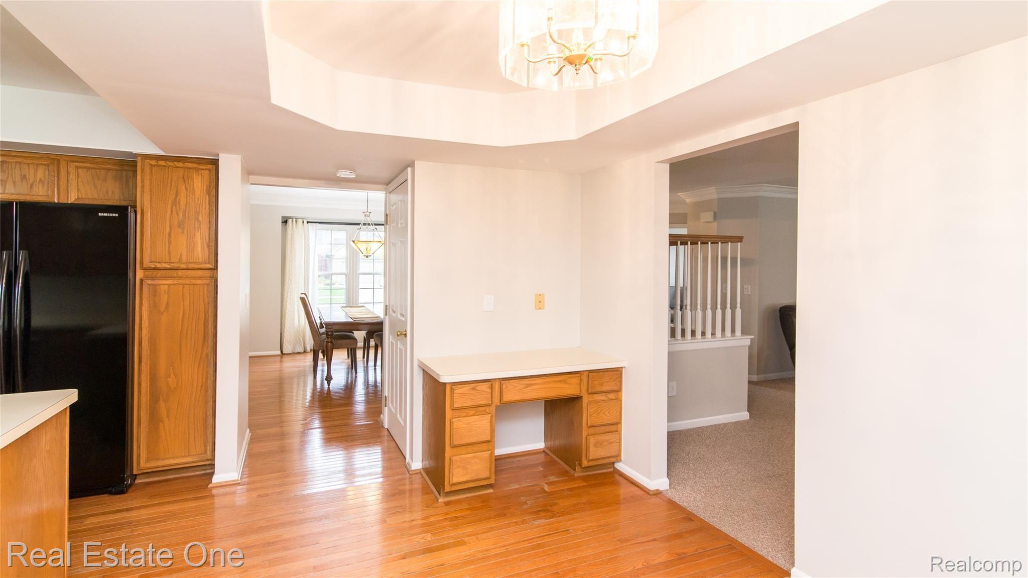 45669 Radnor Road Canton, MI 48187 - Photo 21 of 60 032_40.jpg