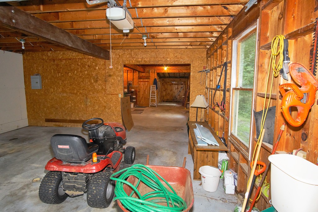 921 Broad Cove Road Hopkinton, NH 03229 - Photo 17 of 26