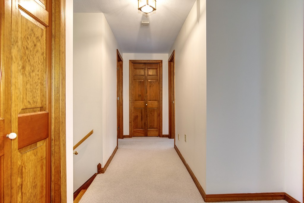 921 Broad Cove Road Hopkinton, NH 03229 - Photo 8 of 26