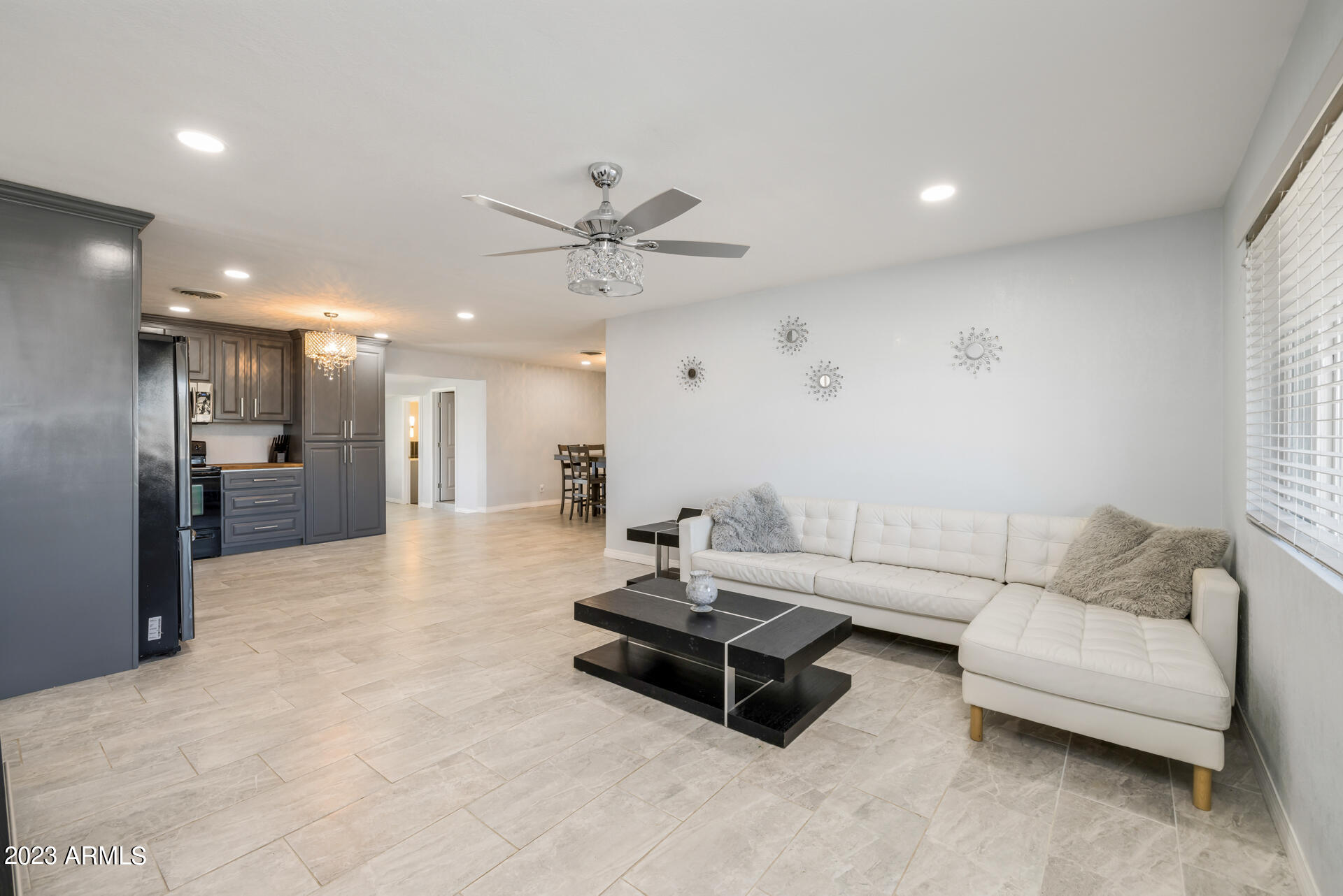 4)GREAT ROOM
