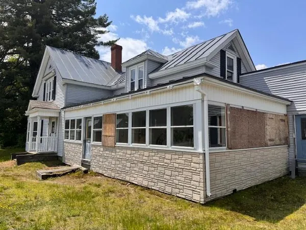 $115,000 | 98 Madison Avenue, Madison, ME 04950