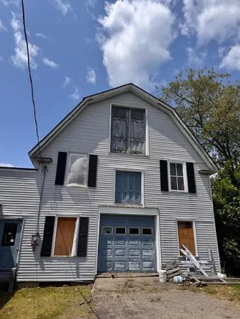 $115,000 | 98 Madison Avenue, Madison, ME 04950