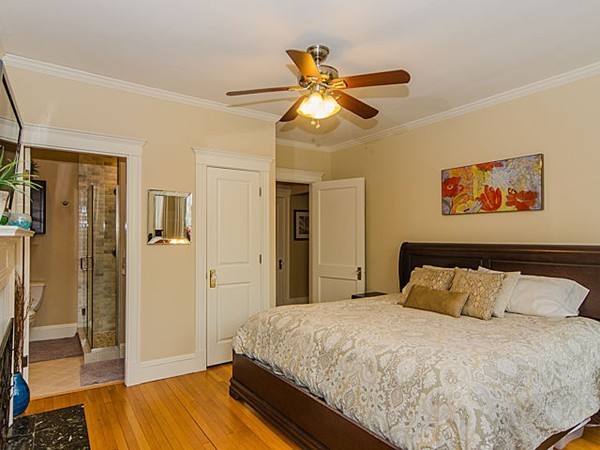 1038 Beacon Street, Unit 200 Brookline, MA 02446 - Photo 13 of 26
