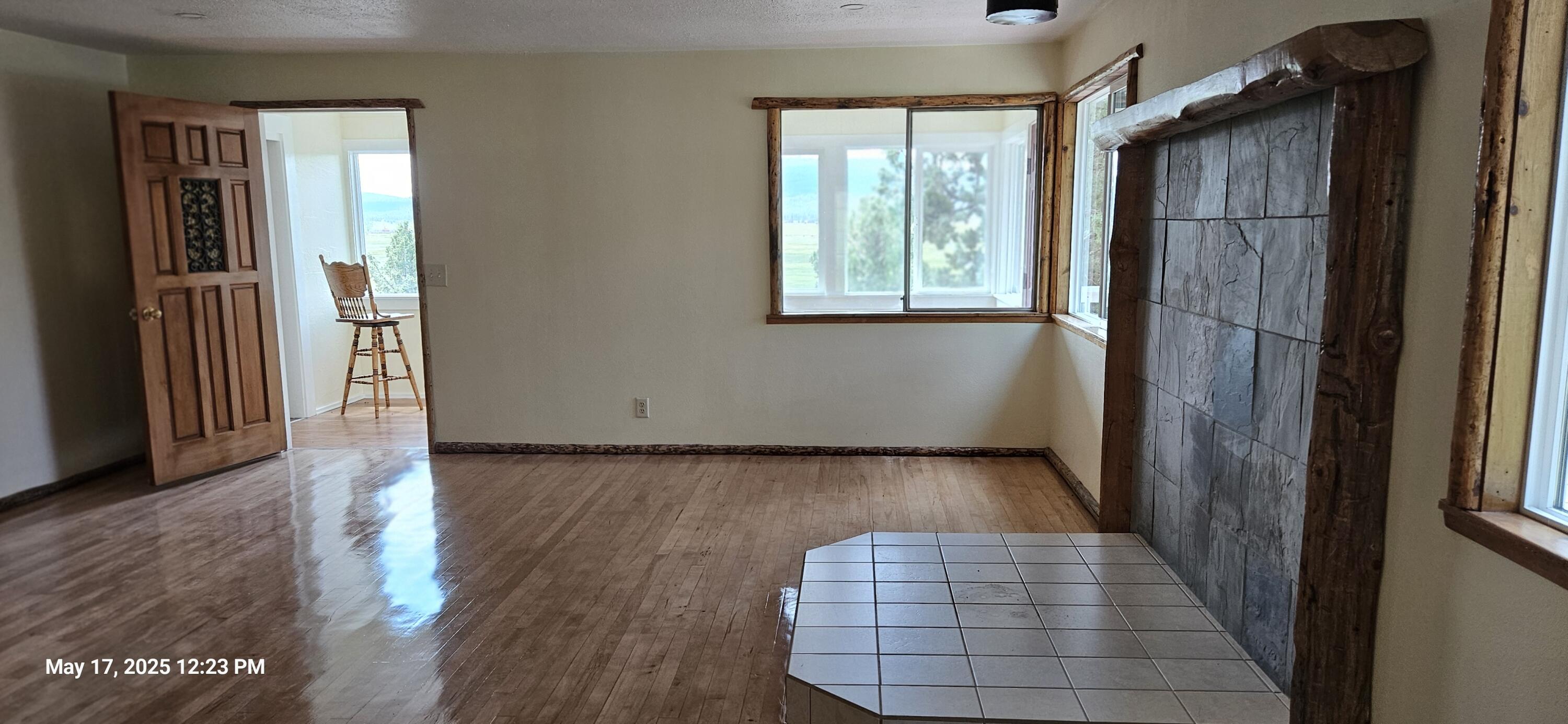 28205 Drews Road Chiloquin, OR 97624 - Photo 7 of 27 20250517_122315