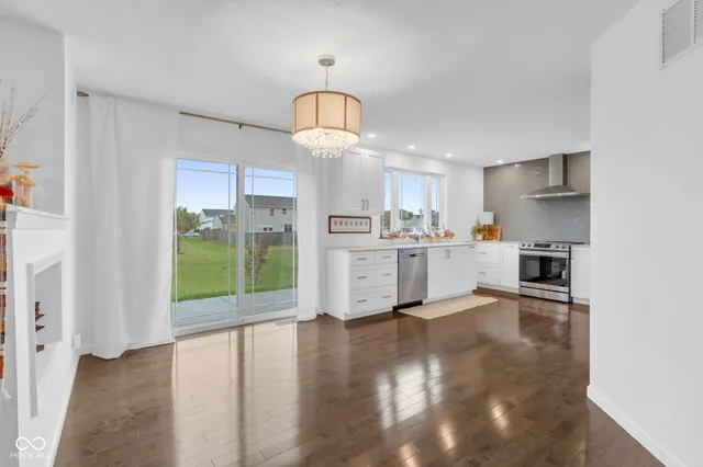 $379,900 | 3896 Woods Bay Lane, Plainfield, IN 46168