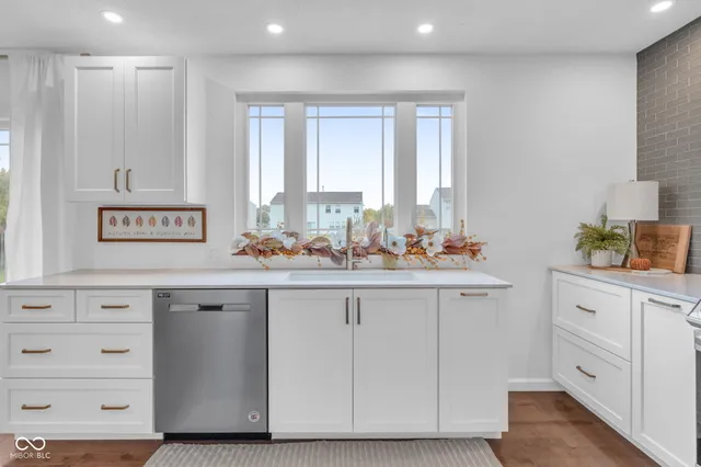 $379,900 | 3896 Woods Bay Lane, Plainfield, IN 46168