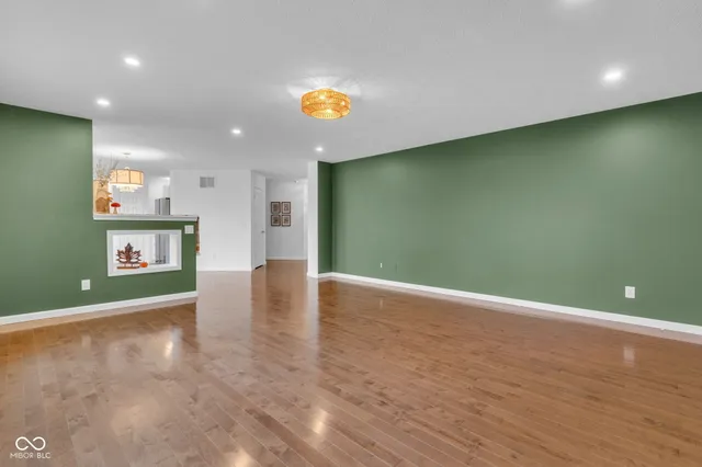 $379,900 | 3896 Woods Bay Lane, Plainfield, IN 46168