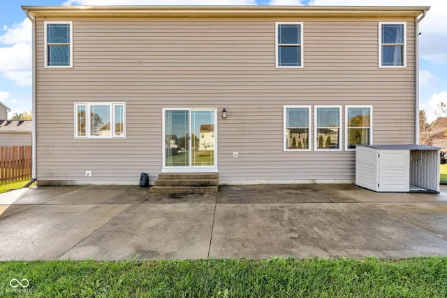 $379,900 | 3896 Woods Bay Lane, Plainfield, IN 46168