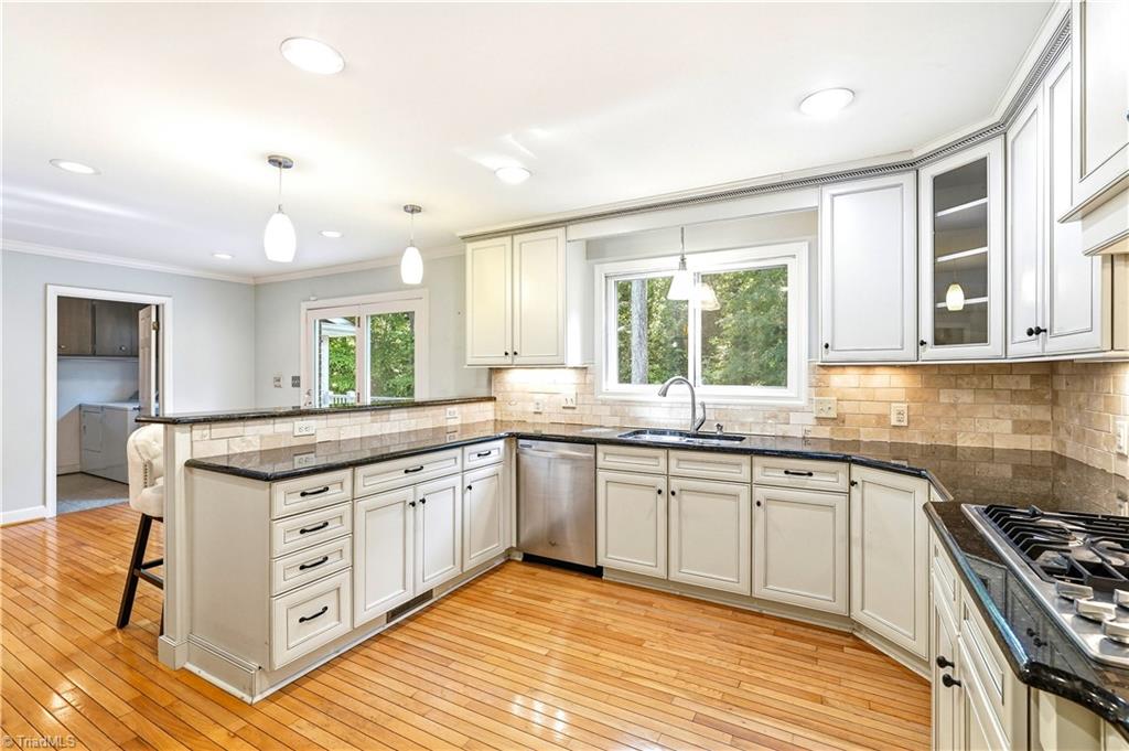 612 Hertford Road Winston-Salem, NC 27104 - Photo 12 of 49