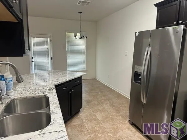 $2,200 | 6632 Blue Rose Dr., Baton Rouge, LA 70817