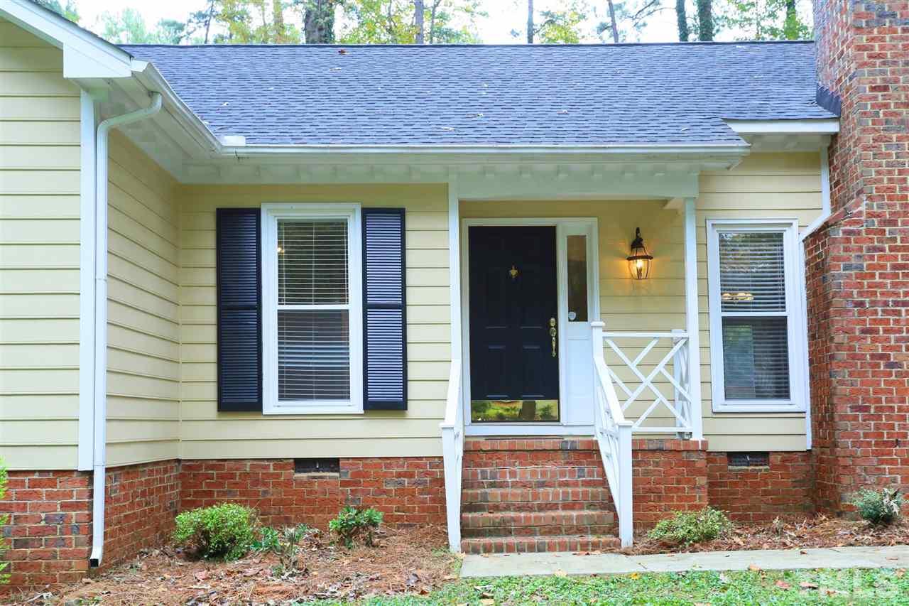 814 Temple Street Raleigh, NC 27609 - Photo 2 of 19 Inviting covered front entry