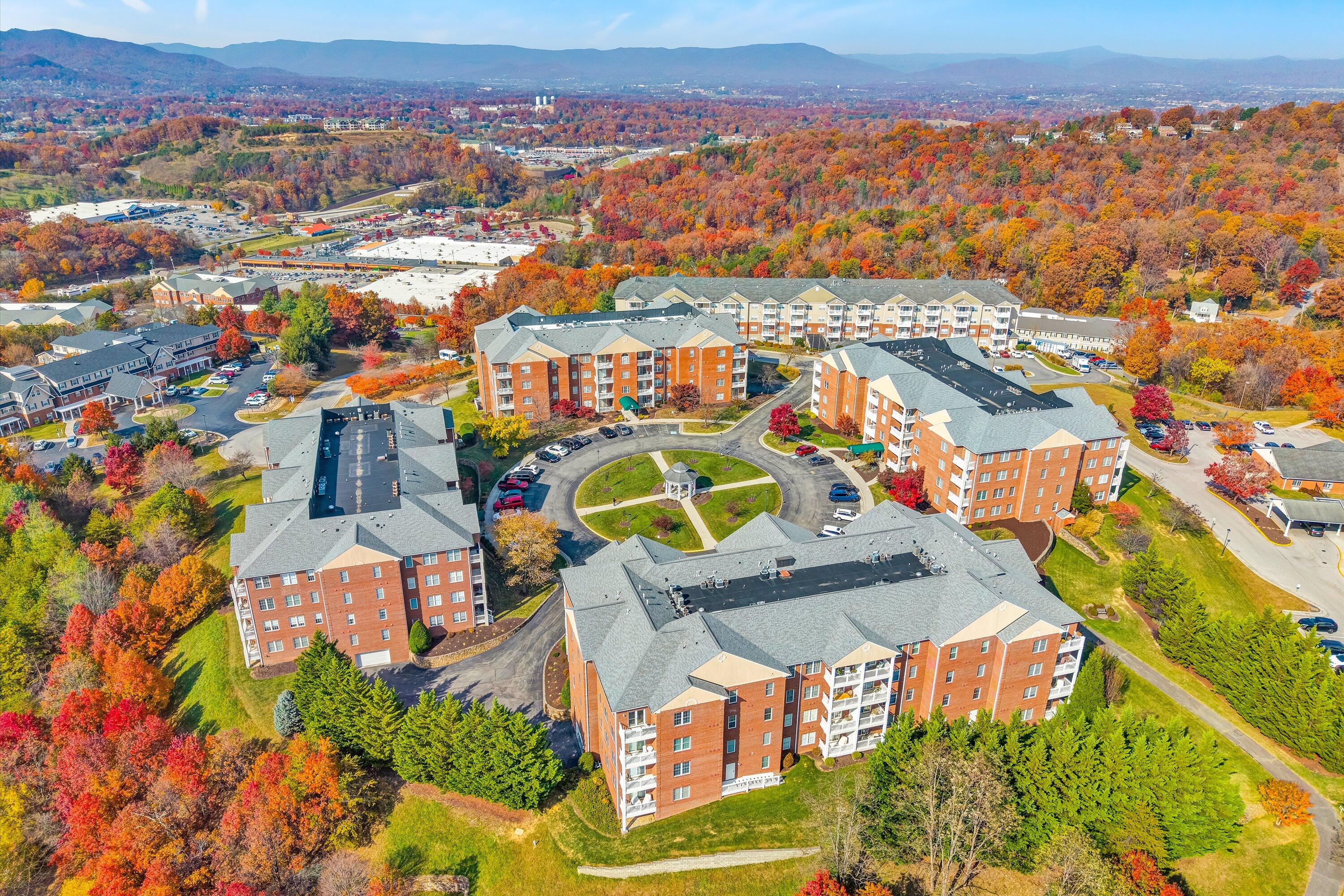 4444 Pheasant Ridge Road, Unit 305 Roanoke, VA 24014 - Photo 6 of 38 01-SGP-0007