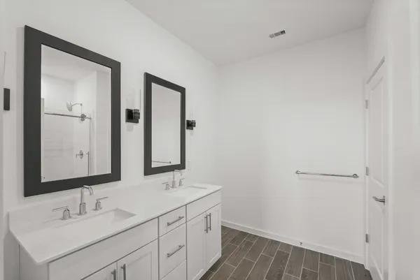 $350,060 | 7826 Jade Crst Drive, Angleton, TX 77515