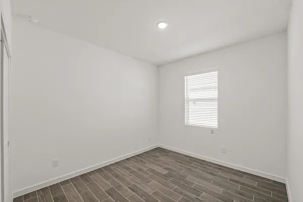 $350,060 | 7826 Jade Crst Drive, Angleton, TX 77515