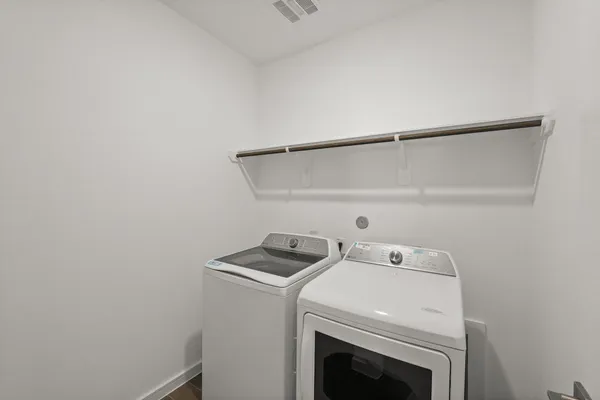 $350,060 | 7826 Jade Crst Drive, Angleton, TX 77515