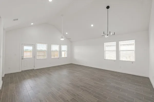 $350,060 | 7826 Jade Crst Drive, Angleton, TX 77515