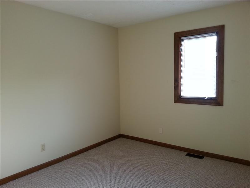 8229 Knapp Road Indianapolis, IN 46259 - Photo 15 of 24 Gallery Image 15