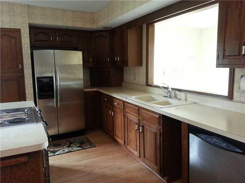 8229 Knapp Road Indianapolis, IN 46259 - Photo 17 of 24 Gallery Image 17