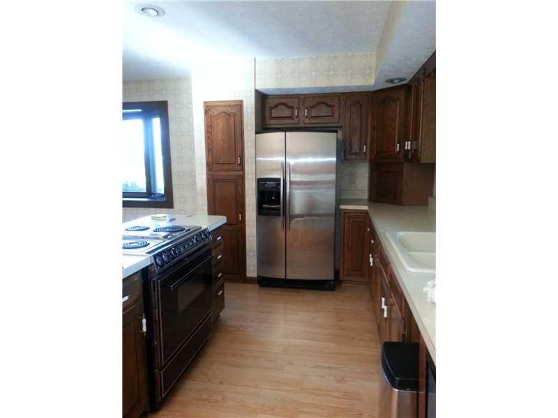8229 Knapp Road Indianapolis, IN 46259 - Photo 9 of 24 Gallery Image 9