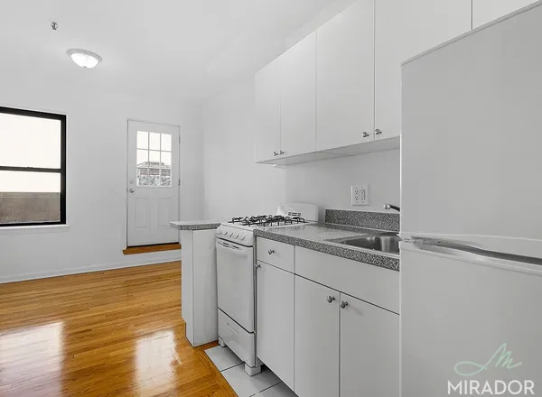 $3,500 | 1435 York Avenue, Unit 5H | Lenox Hill