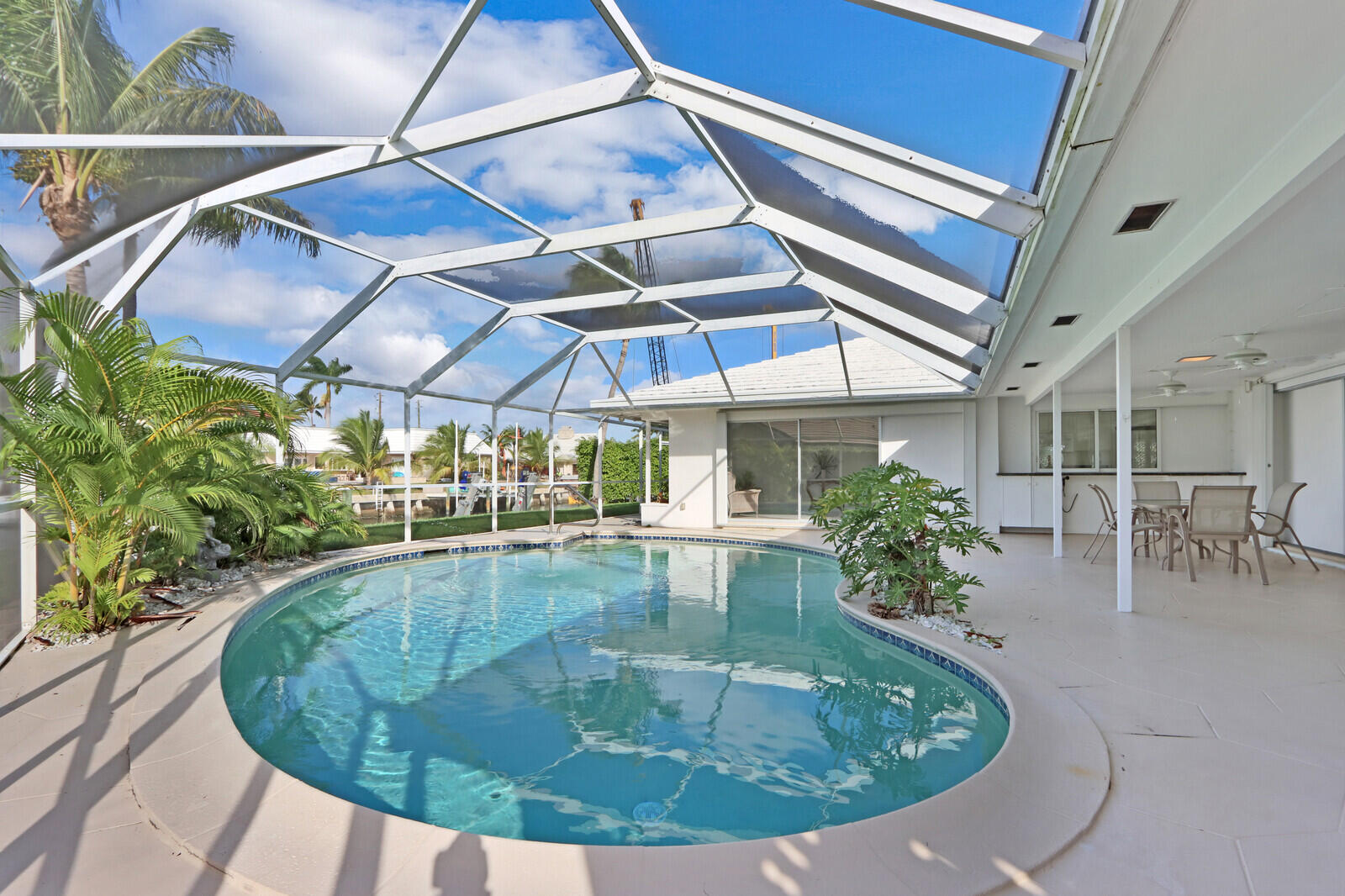 3865 Sunset Lane Singer Island, FL 33404 - Photo 15 of 51 Image_37_mls (2)