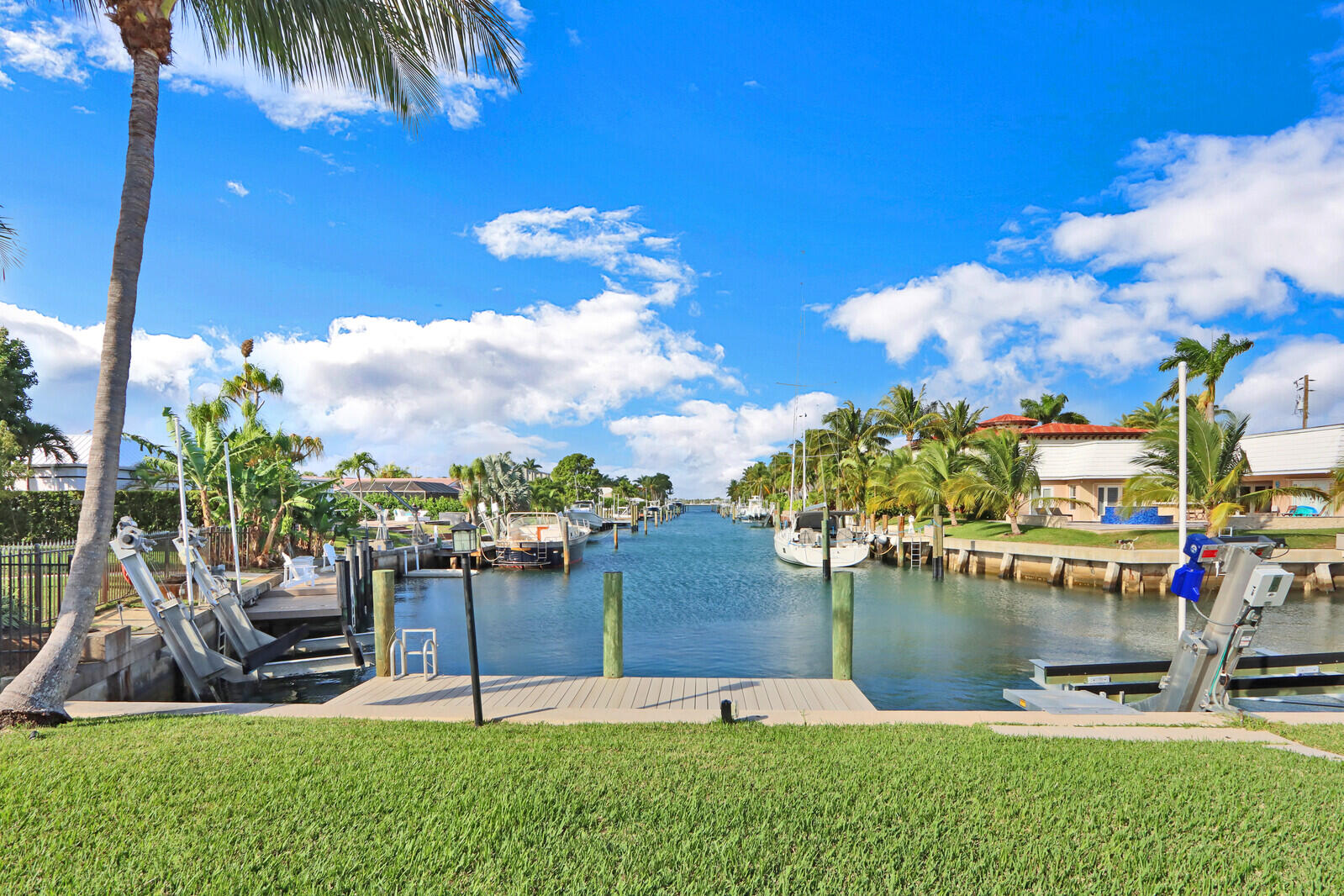 3865 Sunset Lane Singer Island, FL 33404 - Photo 8 of 51 Image_43_mls (2)