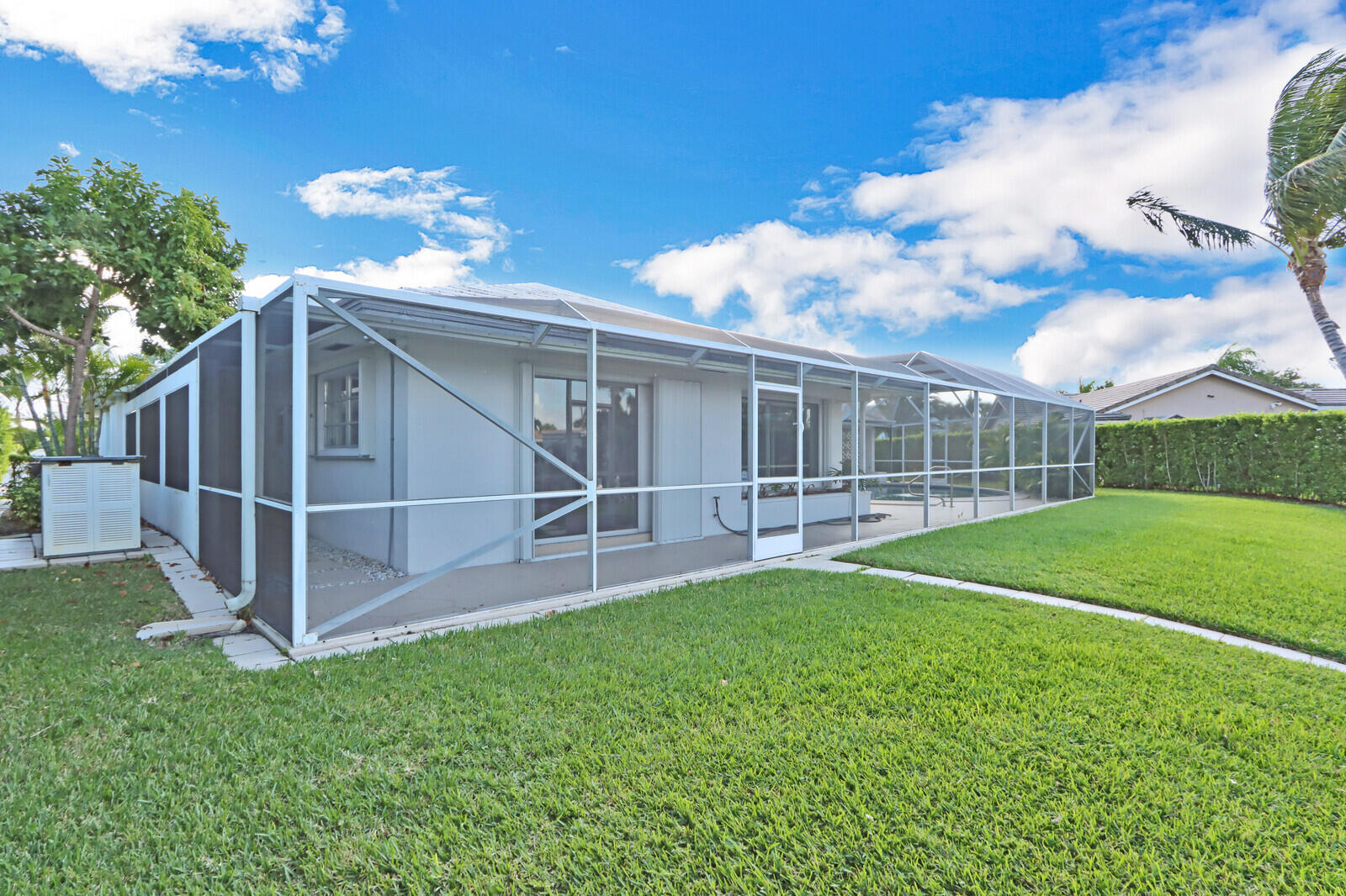 3865 Sunset Lane Singer Island, FL 33404 - Photo 10 of 51 Image_45_mls (1)