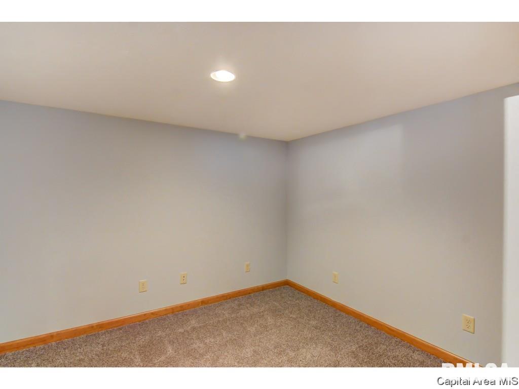 1108 North 32nd Street Springfield, IL 62702 - Photo 27 of 36 Gallery Image 27