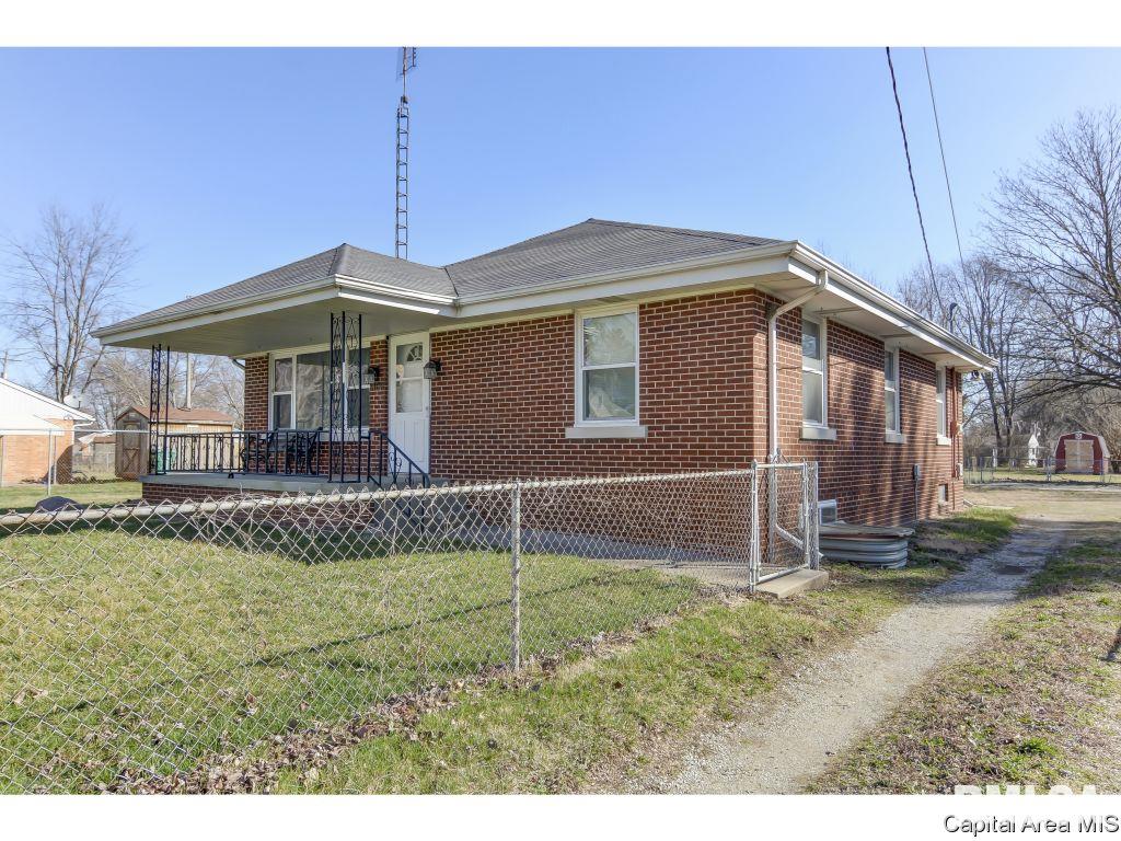 1108 North 32nd Street Springfield, IL 62702 - Photo 3 of 36 Gallery Image 3