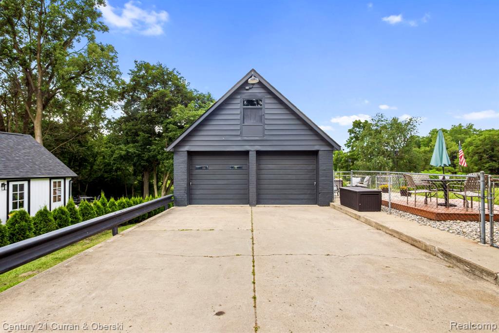 19203 Clement Road Northville, MI 48167 - Photo 8 of 53 Gallery Image 8