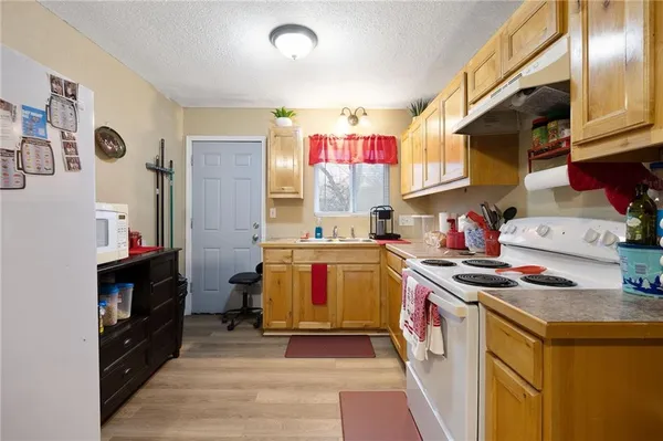 $289,000 | 1916 South 14th Street, Kansas City, KS 66103