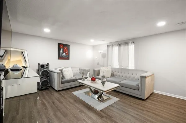 $289,000 | 1916 South 14th Street, Kansas City, KS 66103