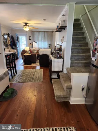 $2,400 | 212 West 6th Avenue, Conshohocken, PA 19428