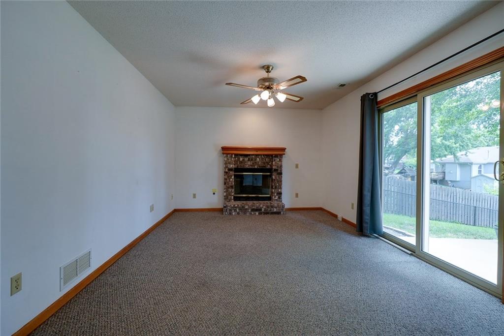 1211 North Davis Road Independence, MO 64056 - Photo 10 of 33