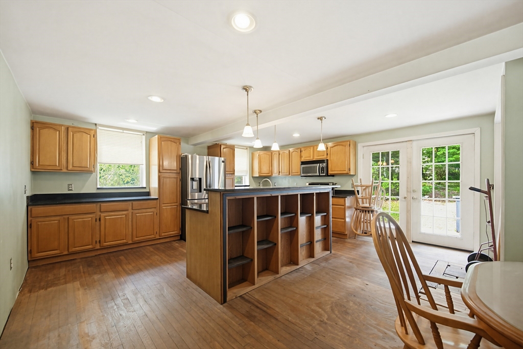 41 Jordan Road Franklin, MA 02038 - Photo 4 of 18