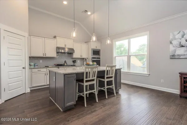 $415,000 | 7207 Edgewater Drive, Olive Branch, MS 38654