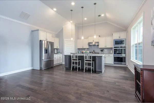 $415,000 | 7207 Edgewater Drive, Olive Branch, MS 38654