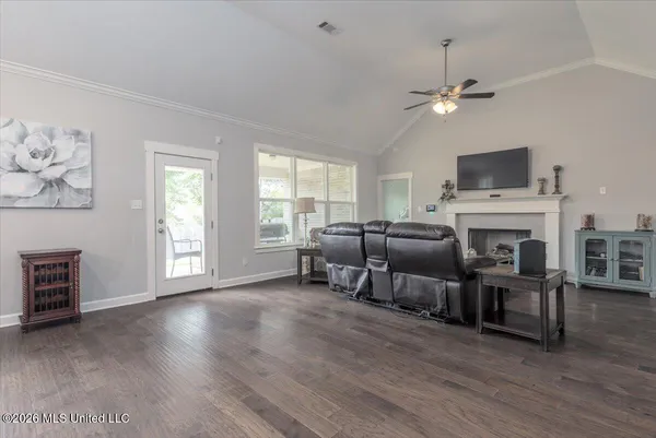 $415,000 | 7207 Edgewater Drive, Olive Branch, MS 38654