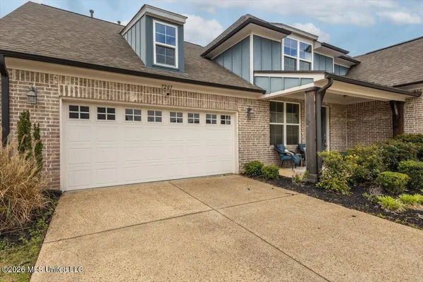 $415,000 | 7207 Edgewater Drive, Olive Branch, MS 38654