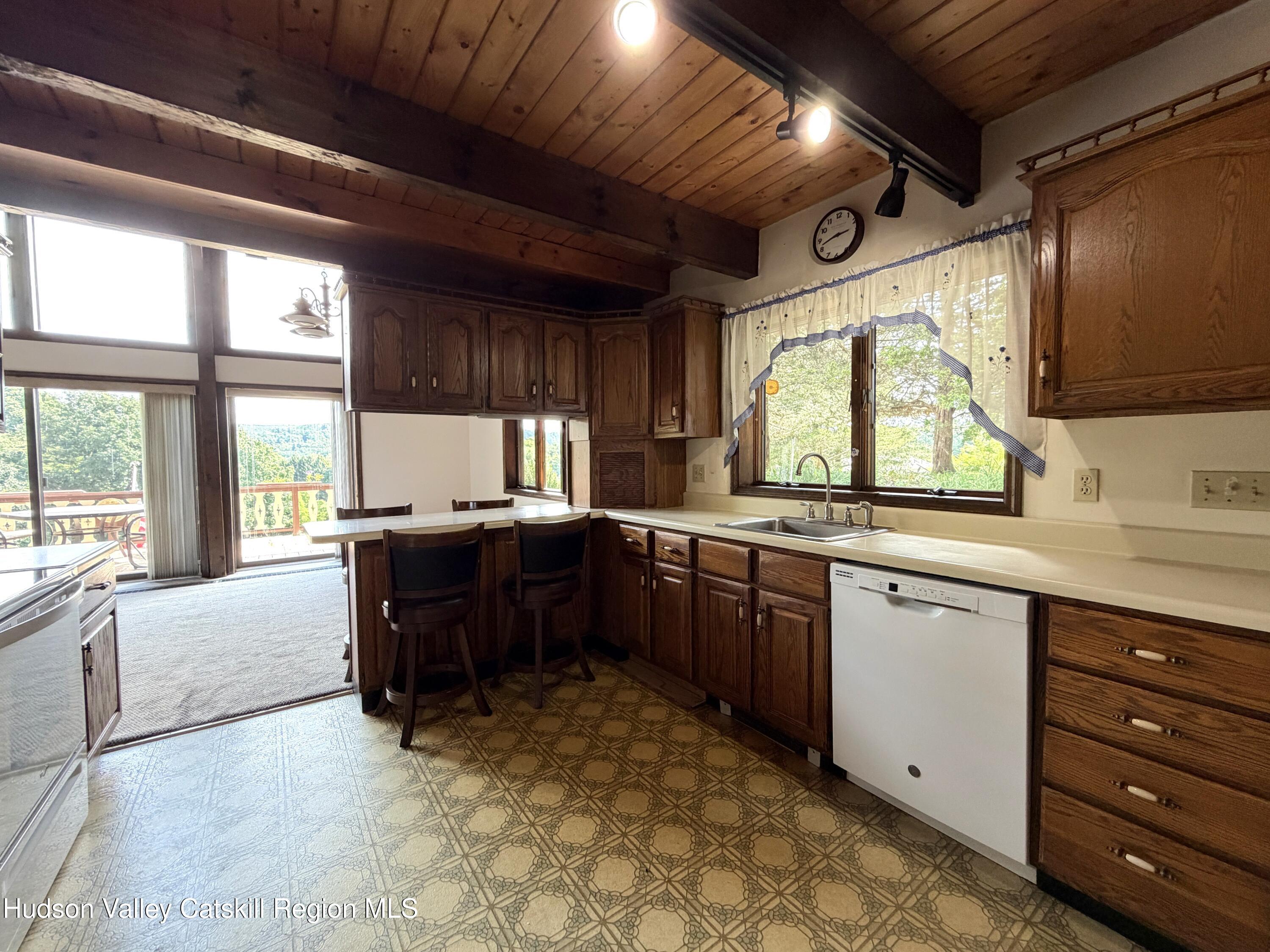 21 Coons Road Claverack, NY 12534 - Photo 6 of 34 IMG_1060
