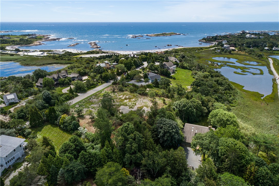 11 Ocean Heights Road Newport, RI 02840 - Photo 3 of 17